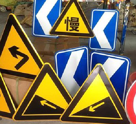 灌阳标识标牌中颜色的确定是很重要的。